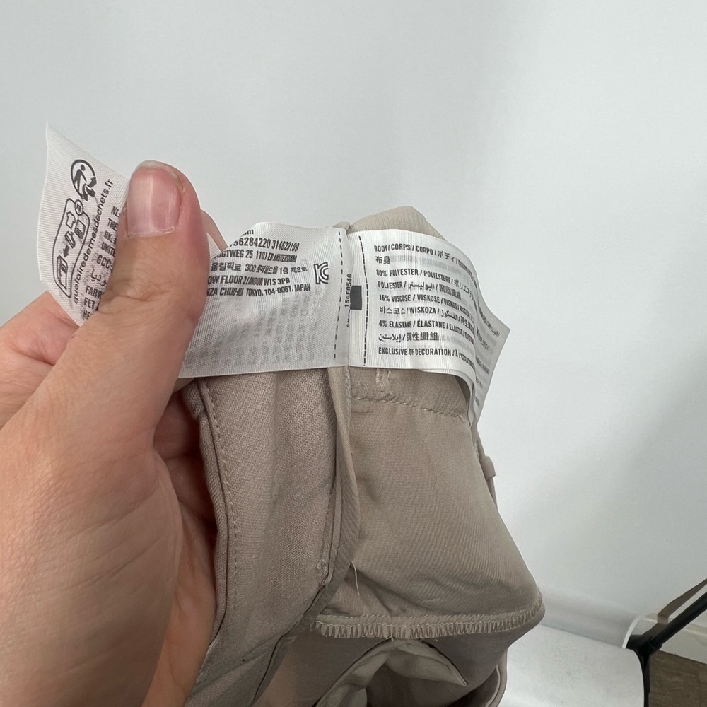 Abercrombie & Fitch Pleated High-Rise Wide Leg Trousers - Picture 6 of 6